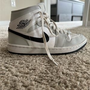 Retro Jordans size US 9